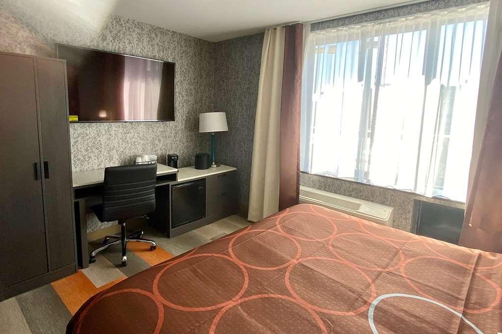 Super 8 By Wyndham Brooklyn Williamsburg Hotel New York Room photo